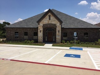 Plus de détails pour 8213 Mid Cities Blvd, North Richland Hills, TX - Bureau à louer