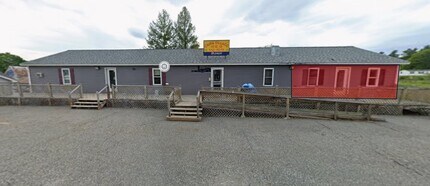 16 Vassalboro Rd, China, ME à louer Photo intérieure– Image 1 sur 3