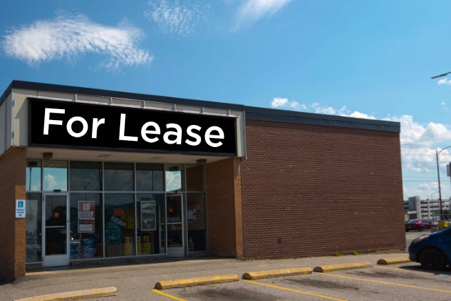 1901-2055 Cassells St, North Bay, ON à louer Photo de l’immeuble– Image 1 sur 5