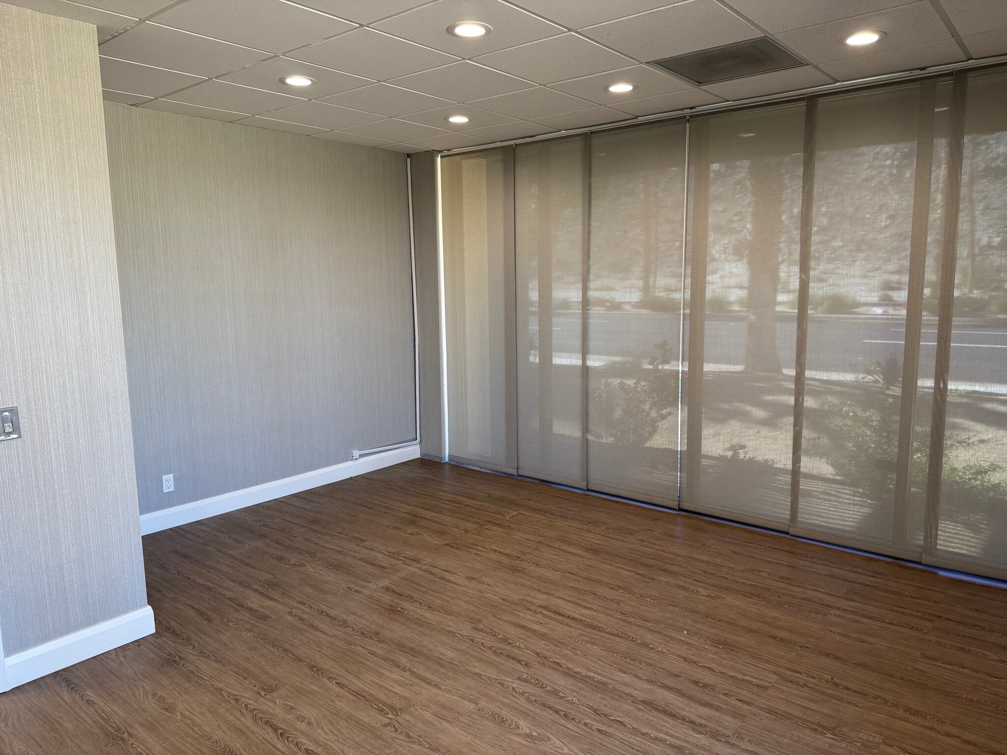 69844-69848 Highway 111, Rancho Mirage, CA à louer Photo intérieure– Image 1 sur 4