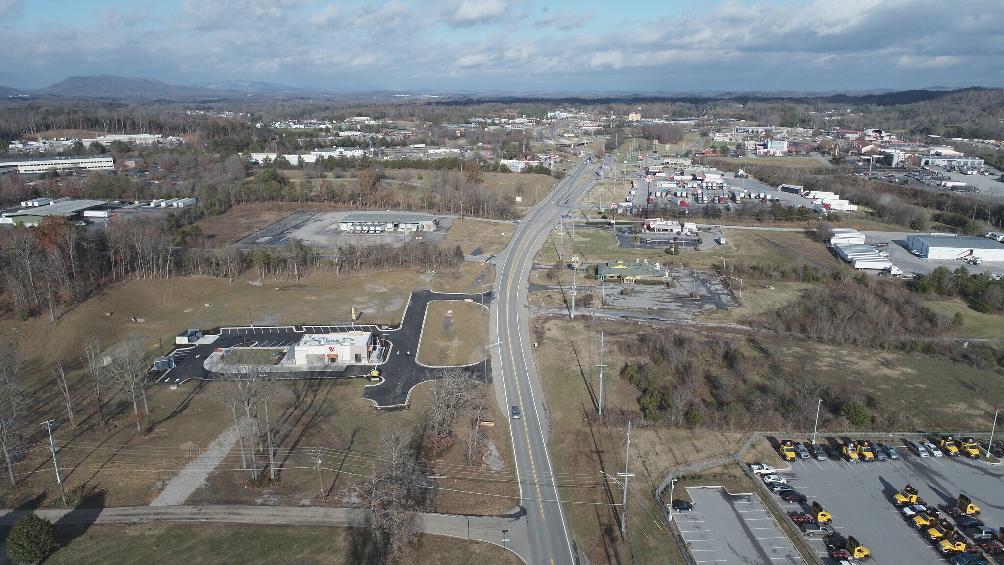 7115 Strawberry Plains Pike, Knoxville, TN à vendre Aérien– Image 1 sur 7