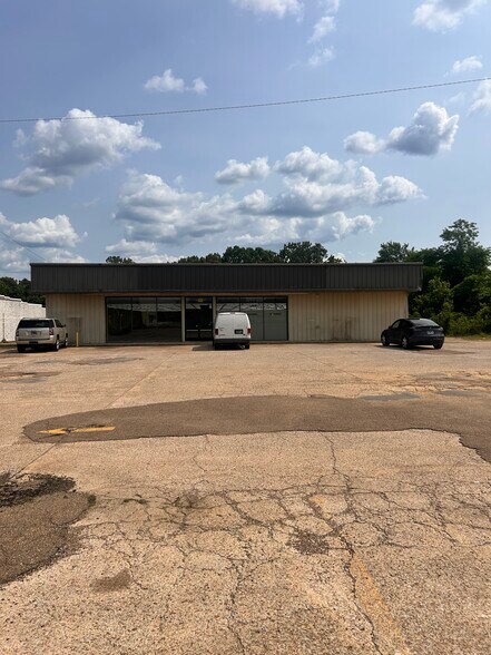 2050 US Highway 64, Whiteville, TN à vendre - Photo de l’immeuble – Image 2 sur 6