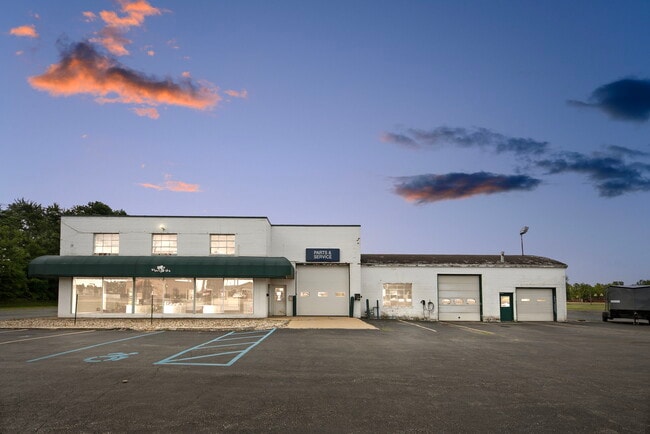 Plus de détails pour 6736 Us Highway 12, Three Oaks, MI - Local commercial à vendre