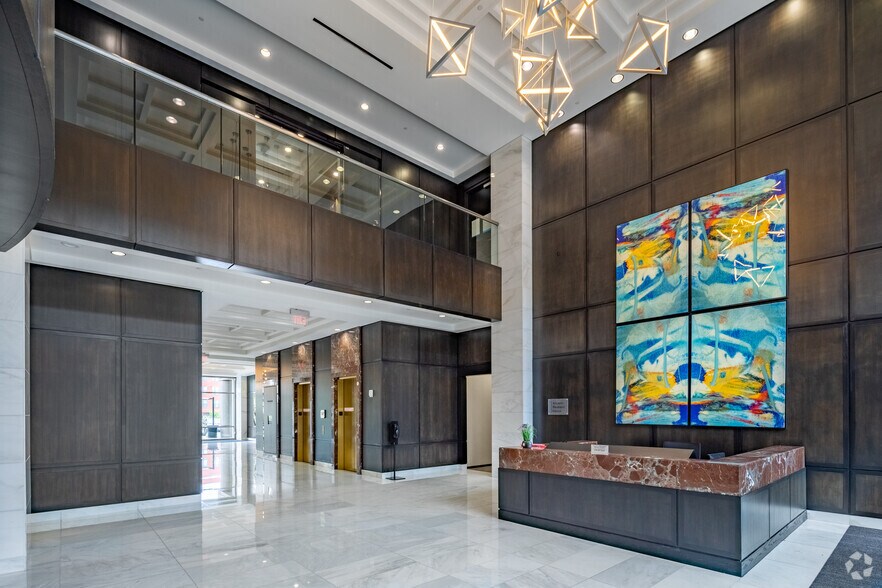 5909 Peachtree Dunwoody Rd NE, Atlanta, GA à louer - Hall d’entrée – Image 3 sur 15