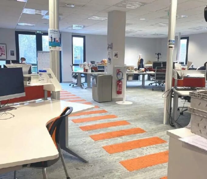 300 Allée Des Hêtres, Limonest à louer - Photo intérieure – Image 2 sur 9