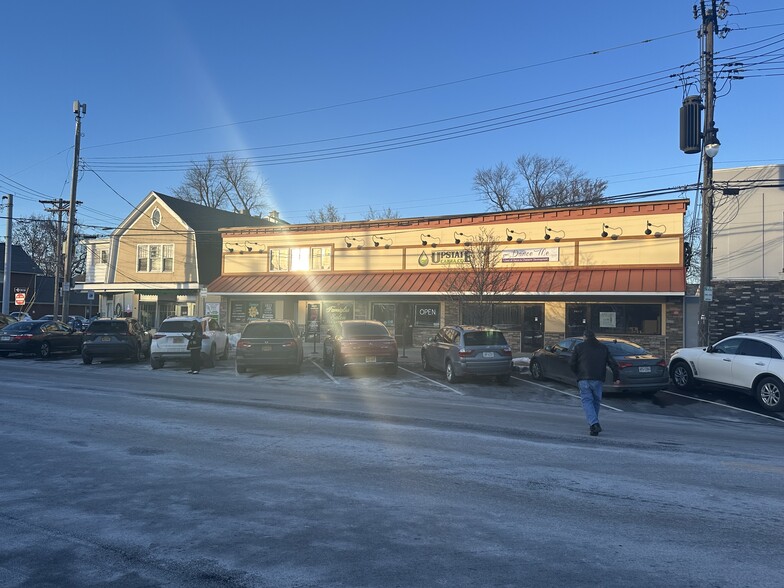 1611-1613 Union St, Schenectady, NY à louer - Photo de l’immeuble – Image 1 sur 8