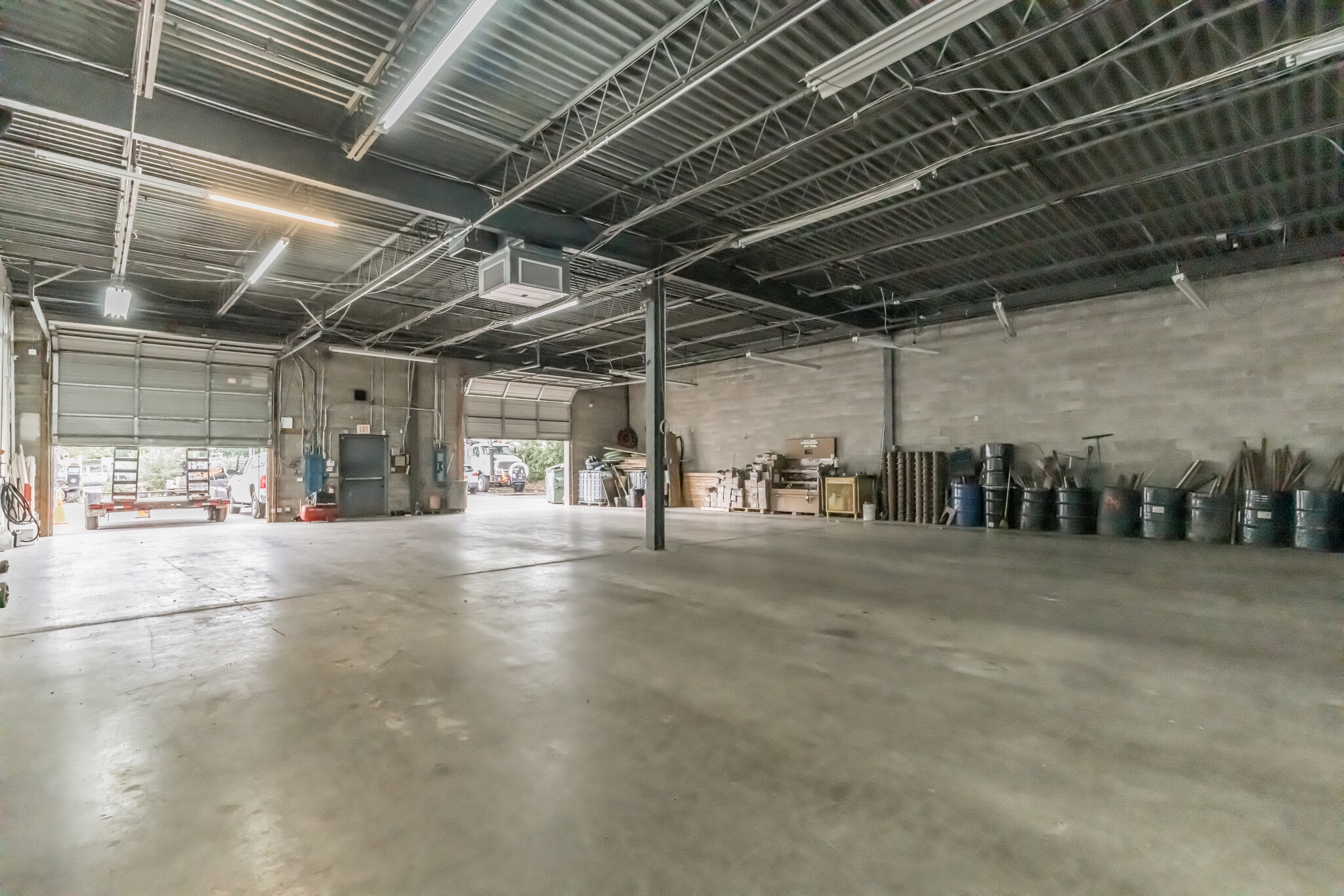 175 Commerce Dr, Hauppauge, NY à louer Photo intérieure– Image 1 sur 12