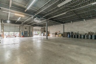 175 Commerce Dr, Hauppauge, NY à louer Photo intérieure– Image 1 sur 12