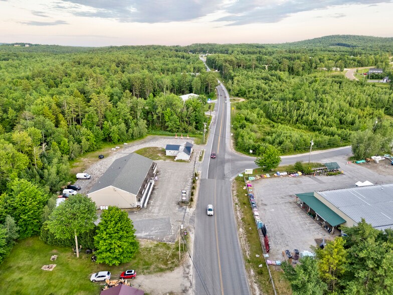 316 Portland Rd, Bridgton, ME à vendre - Photo de l’immeuble – Image 3 sur 5