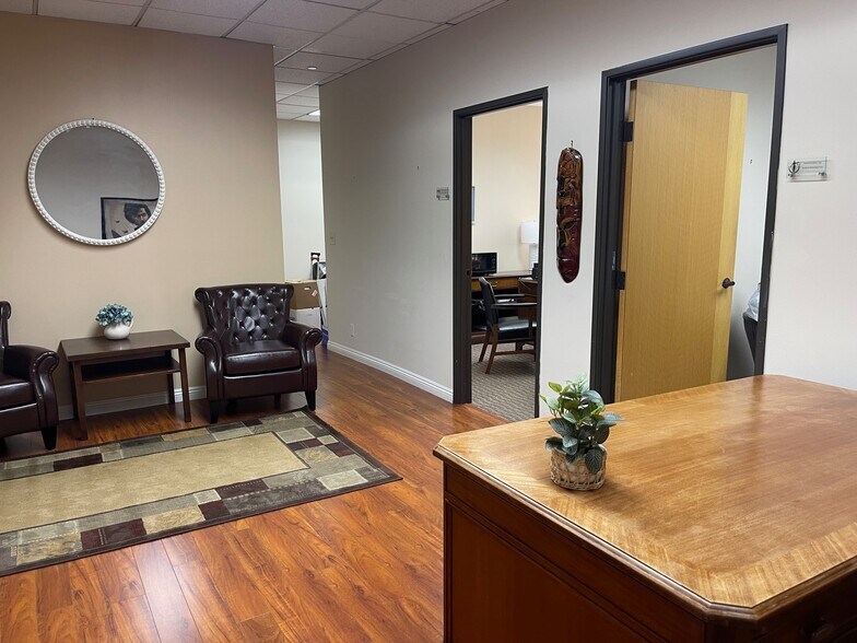 220 S Kenwood St, Glendale, CA à louer - Photo de l’immeuble – Image 3 sur 6