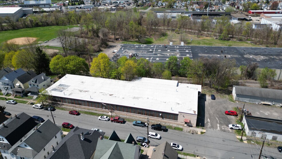 943 Sanderson Ave, Scranton, PA à vendre - Photo de l’immeuble – Image 2 sur 28