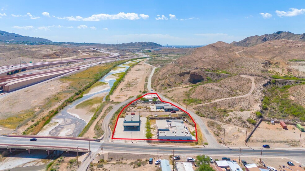 3450 McNutt Rd, El Paso, TX à vendre - Photo de l’immeuble – Image 3 sur 15