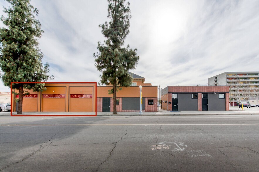 1741-1743 Van Ness Ave, Fresno, CA à louer - Photo de l’immeuble – Image 2 sur 6
