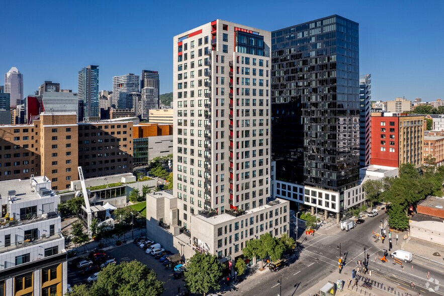 20 Boul de Maisonneuve O, Montréal, QC à louer - Photo de l’immeuble – Image 2 sur 12