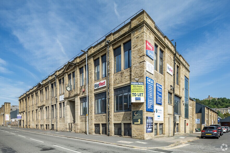 St Thomas Rd, Huddersfield à louer - Photo principale – Image 1 sur 2
