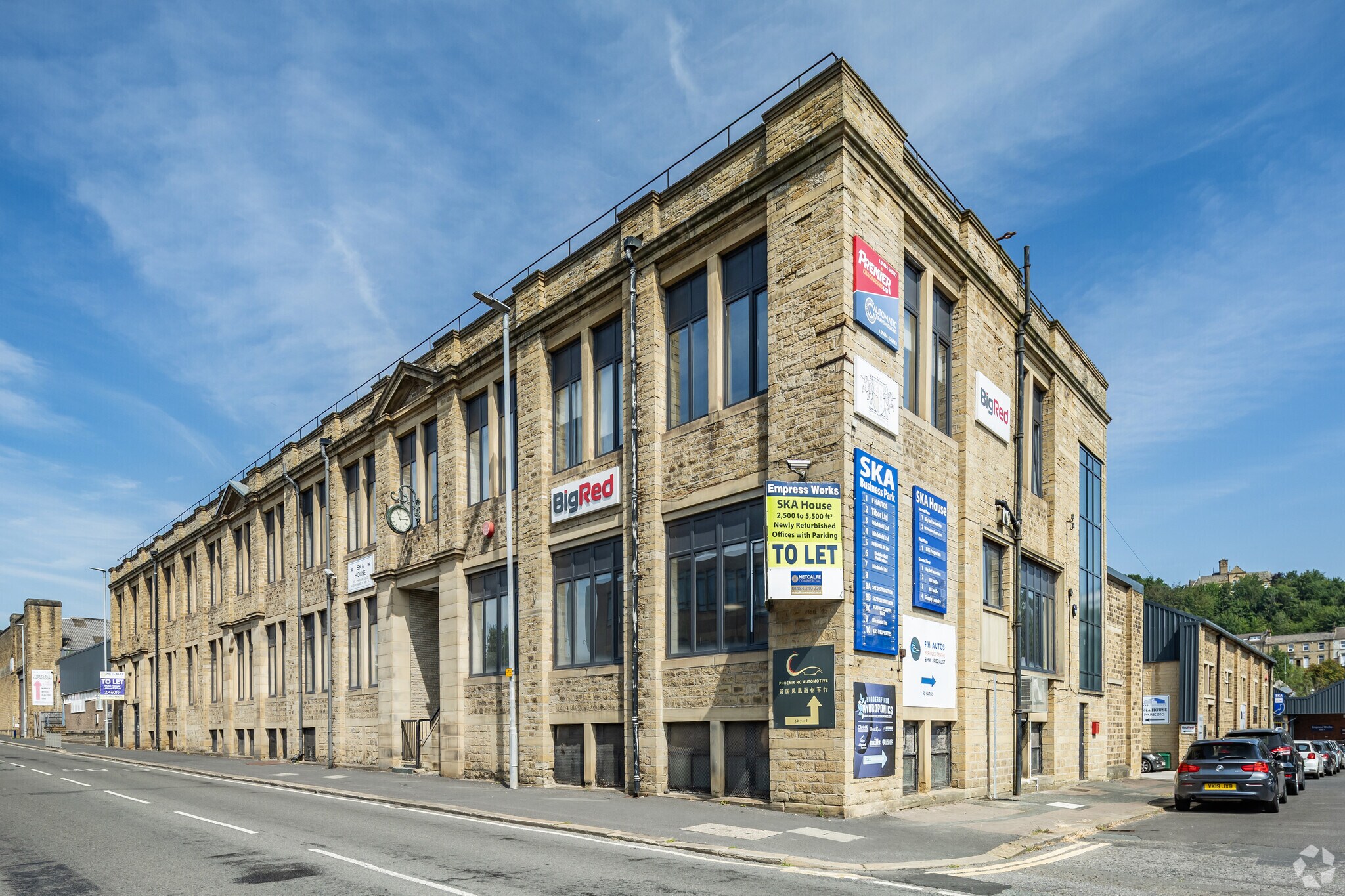 St Thomas Rd, Huddersfield à louer Photo principale– Image 1 sur 3