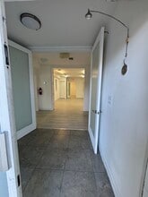 240 Old Federal Hwy, Hallandale Beach, FL à louer Photo intérieure– Image 2 sur 11