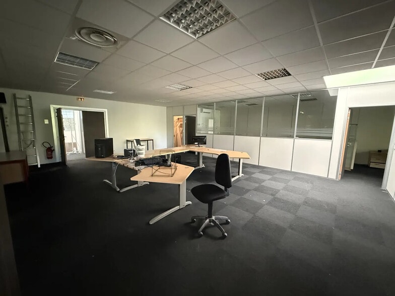 Industriel/Logistique dans Marseille à louer - Photo intérieure – Image 3 sur 3