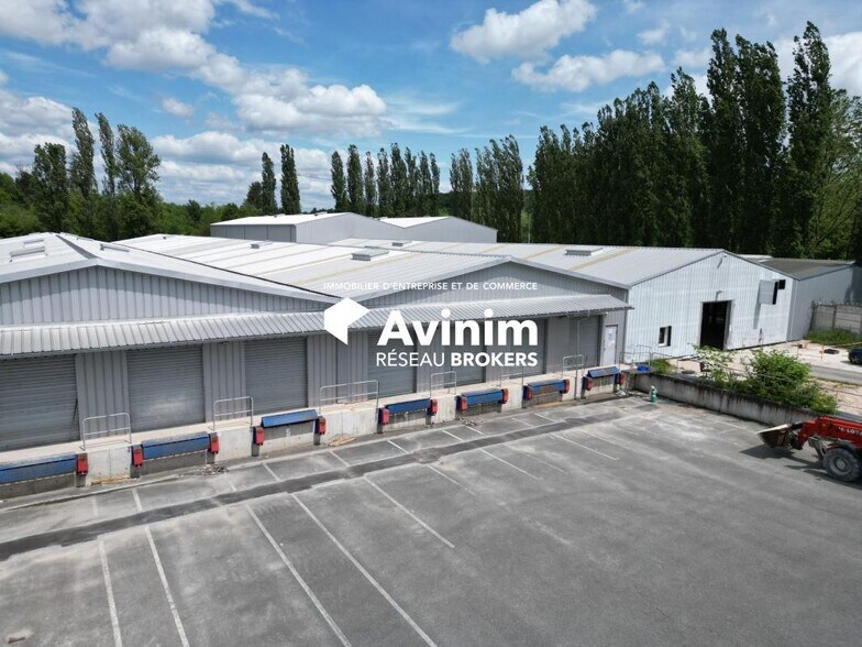 Industriel/Logistique dans Montbéliard à louer - Photo de l’immeuble – Image 3 sur 3