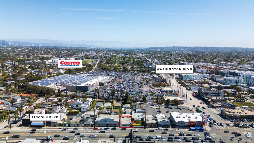 2548 Lincoln Blvd, Venice, CA à vendre - Photo de l’immeuble – Image 3 sur 8