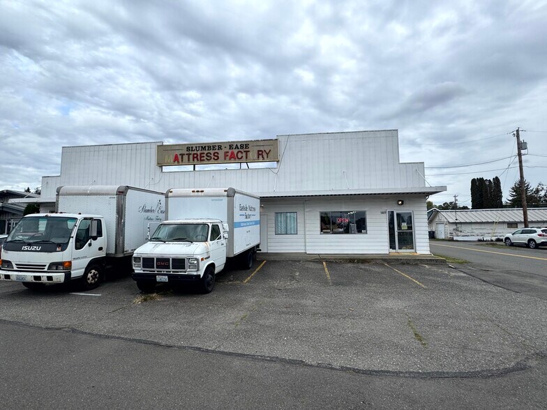 1327 8th St, Marysville, WA à vendre - Photo de l’immeuble – Image 3 sur 4