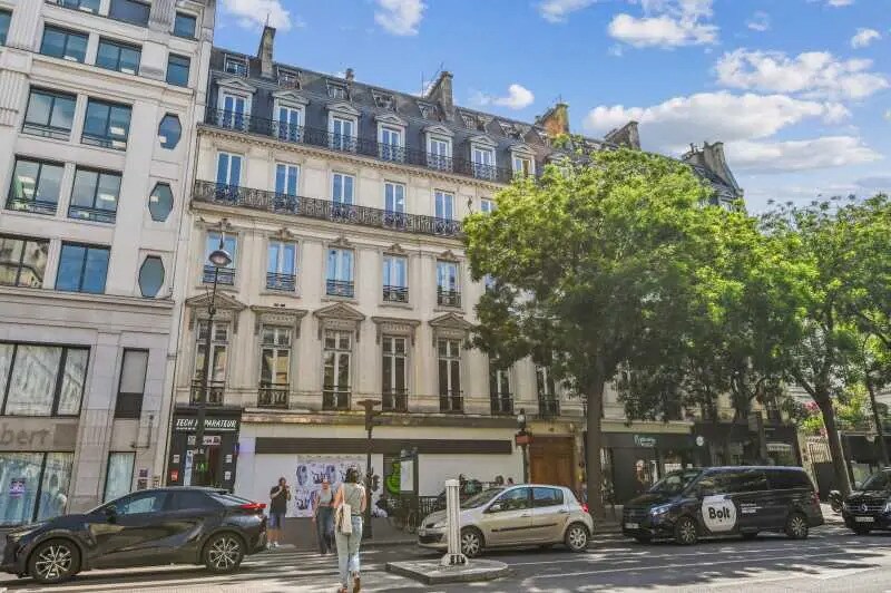 15 Boulevard Poissonnière, Paris à louer - Photo de l’immeuble – Image 1 sur 15