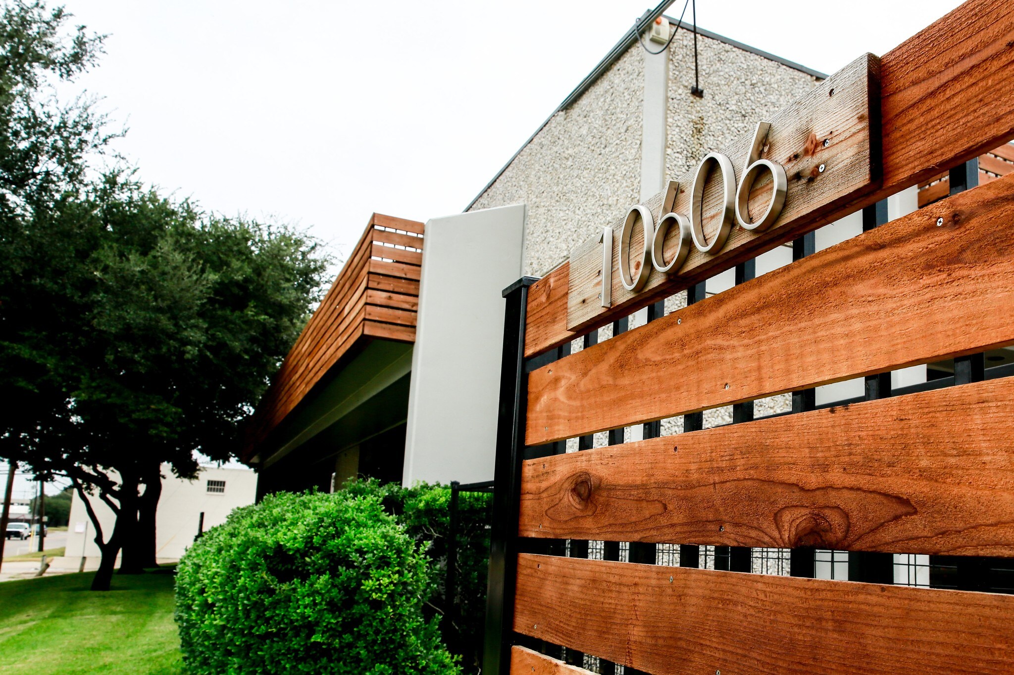 10606 Shady Trl, Dallas, TX à vendre Photo principale– Image 1 sur 16