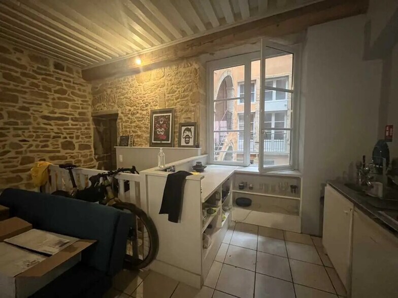 Bureau dans Lyon à louer - Photo de l’immeuble – Image 3 sur 8