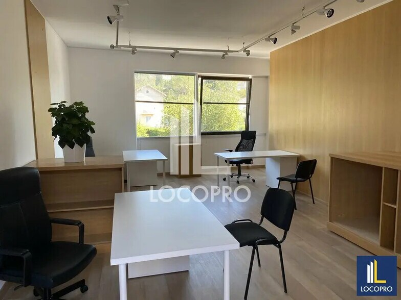 Bureau dans Le Cannet à louer - Photo de l’immeuble – Image 3 sur 5