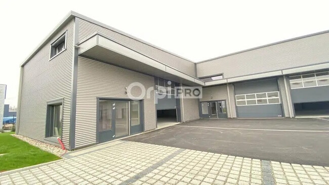 Plus de détails pour Bureau, Industriel/Logistique à louer