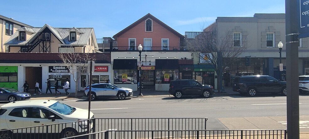 128-130 E College Ave, State College, PA à louer - Photo de l’immeuble – Image 1 sur 4