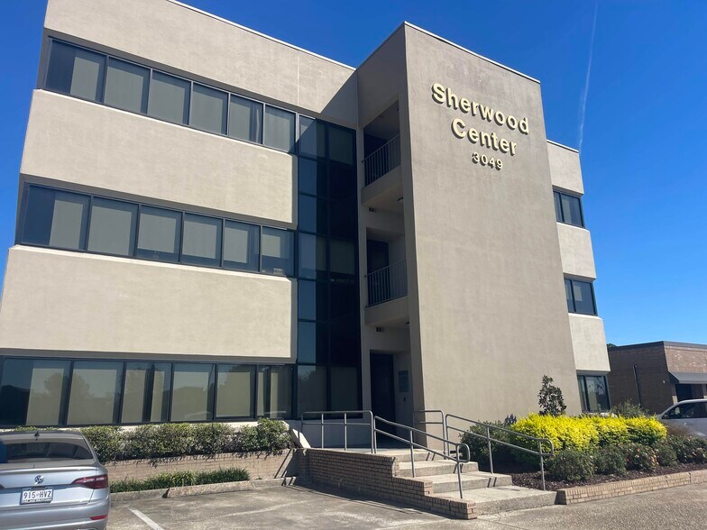 3049 S Sherwood Forest Blvd, Baton Rouge, LA à louer - Photo de l’immeuble – Image 2 sur 27