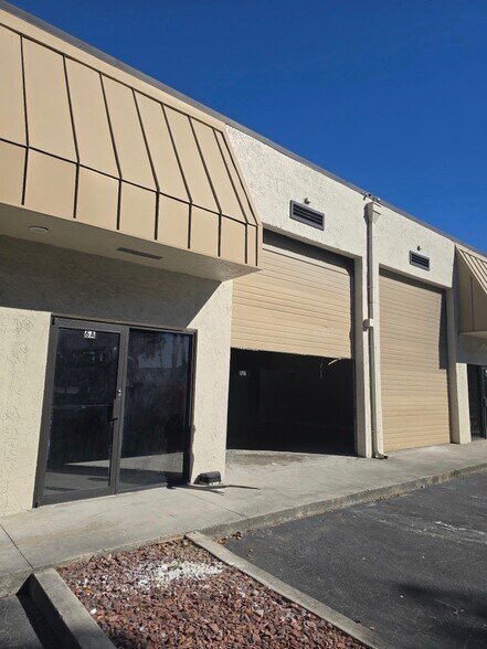 41 N Congress Ave, Delray Beach, FL à louer - Photo de l’immeuble – Image 1 sur 8