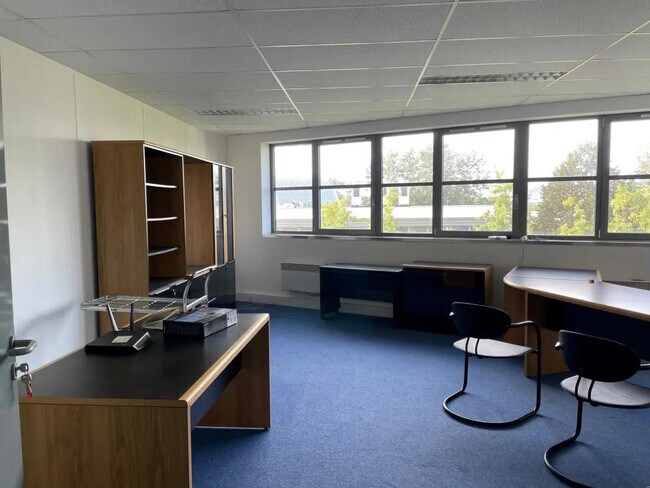 Plus de détails pour Bureau à louer