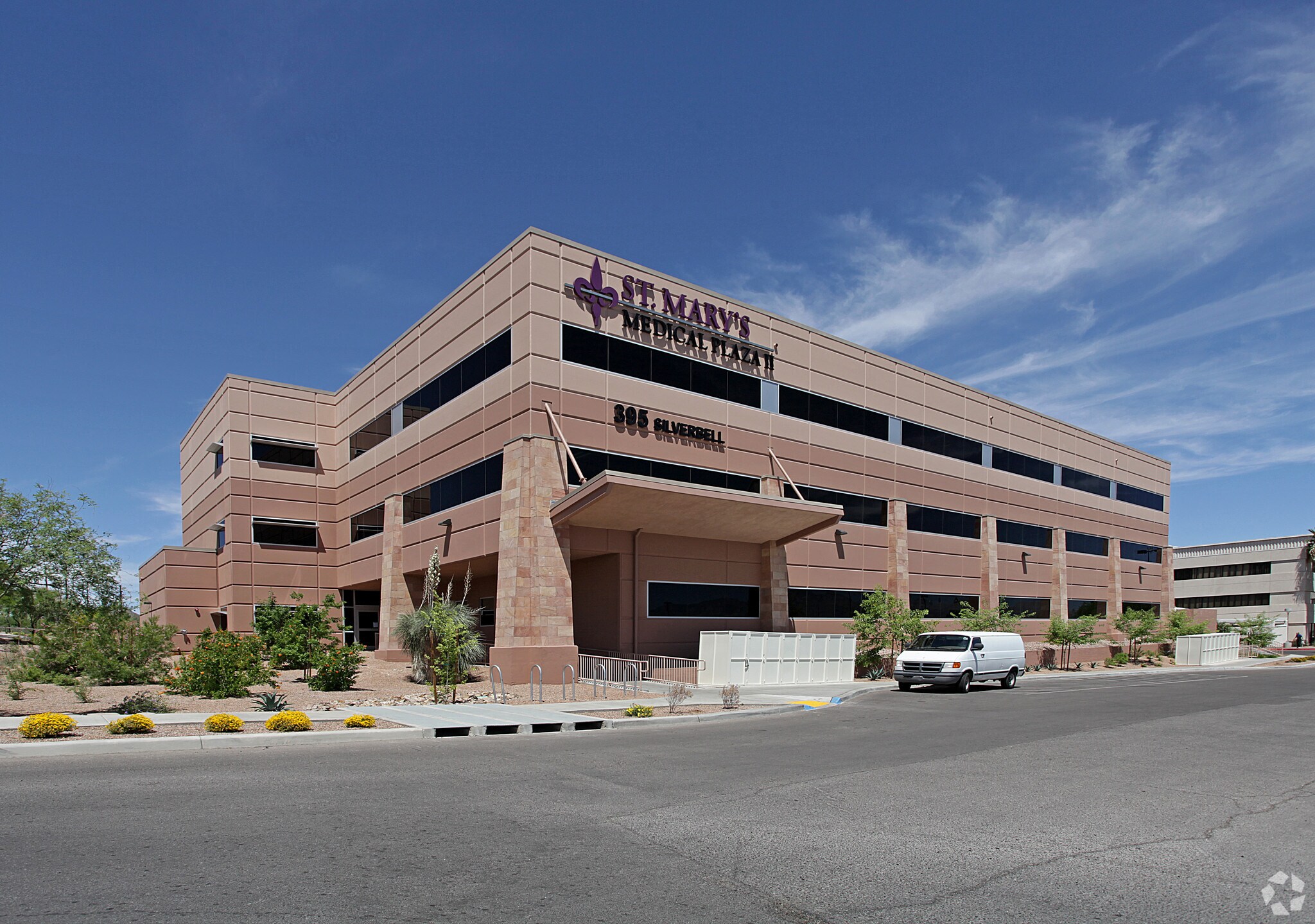 395 N Silverbell Rd, Tucson, AZ à louer Photo principale– Image 1 sur 12