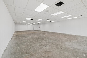 6003 Bellaire Blvd, Houston, TX à louer Photo intérieure– Image 2 sur 3