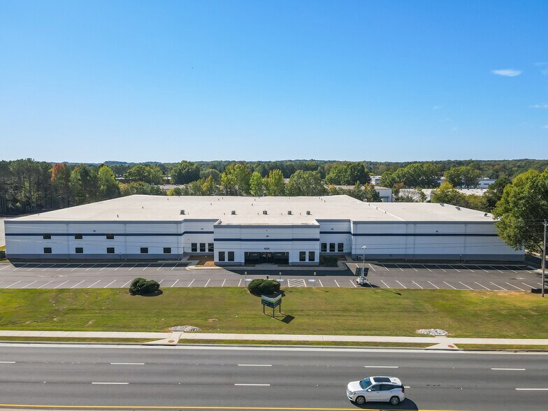 401 Thornton Rd, Lithia Springs, GA à louer - Aérien – Image 1 sur 10