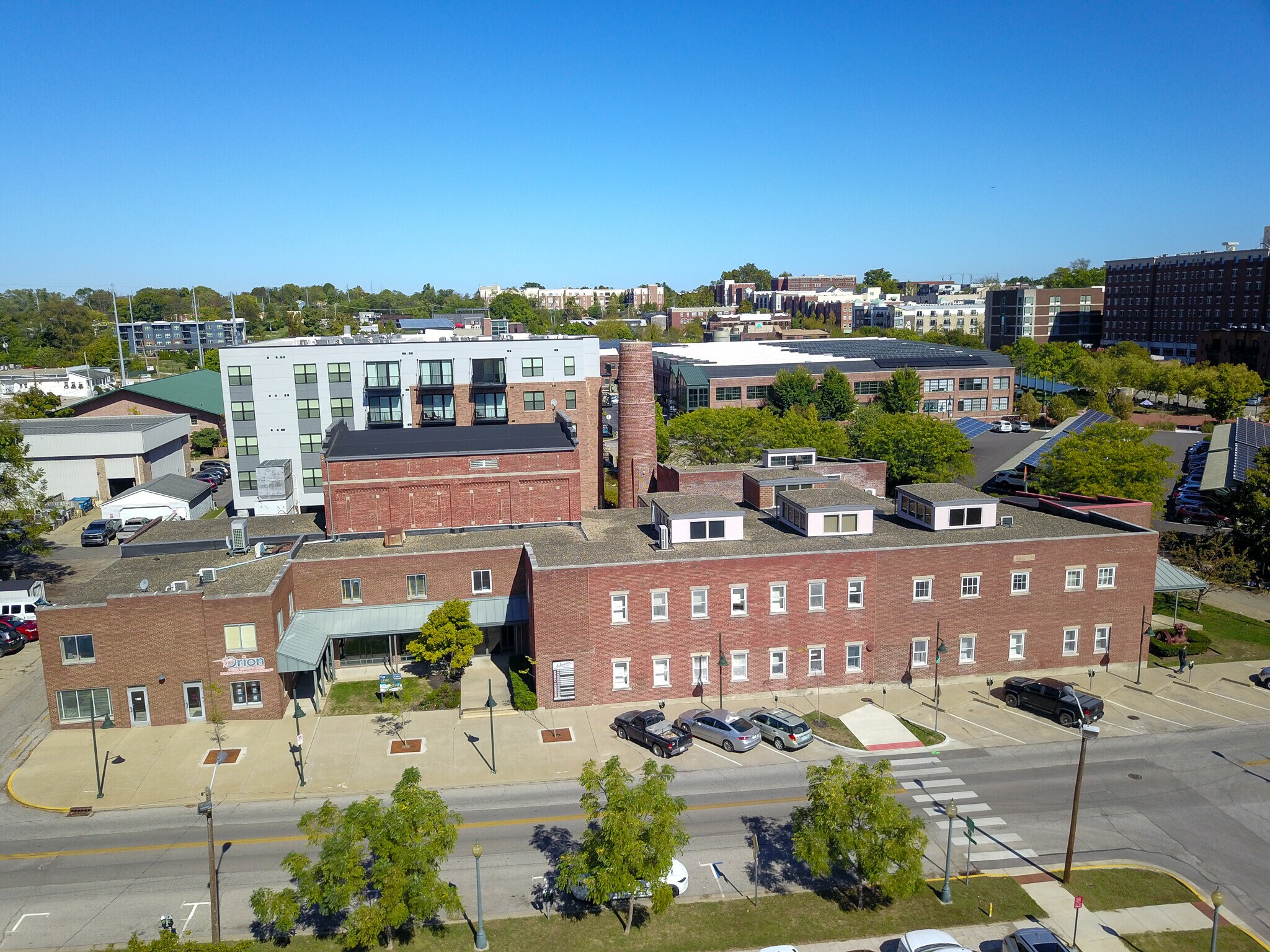 400 W 7th St, Bloomington, IN à louer Photo principale– Image 1 sur 20