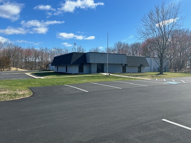 1225 Tunnel Rd, Perkasie, PA à louer Photo de l’immeuble– Image 1 sur 8