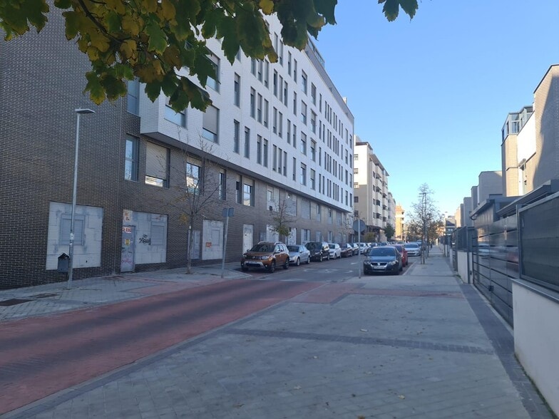 Bureaux/Local commercial dans Rivas-Vaciamadrid, Madrid à louer - Photo principale – Image 1 sur 1