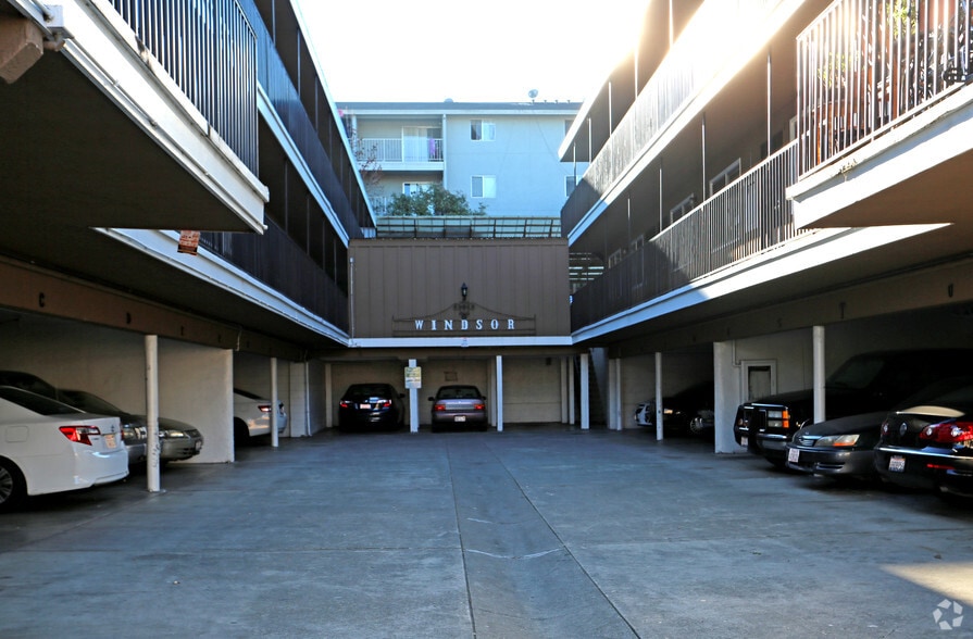 1239-1243 E St, Hayward, CA à vendre - Photo principale – Image 1 sur 1