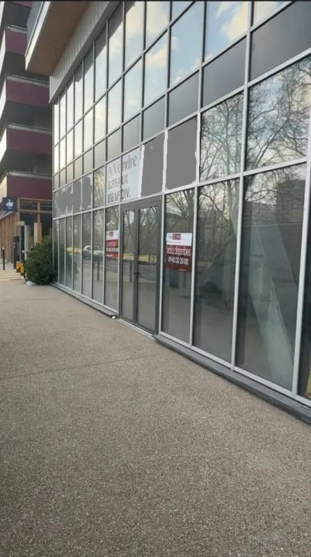 Plus de détails pour Bureau à vendre
