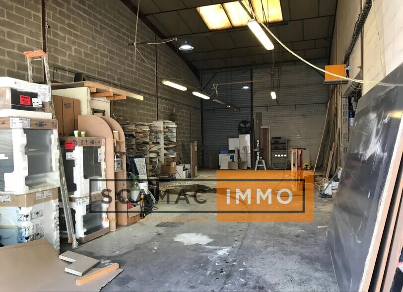 Industriel/Logistique dans Stains à louer - Photo intérieure – Image 3 sur 6
