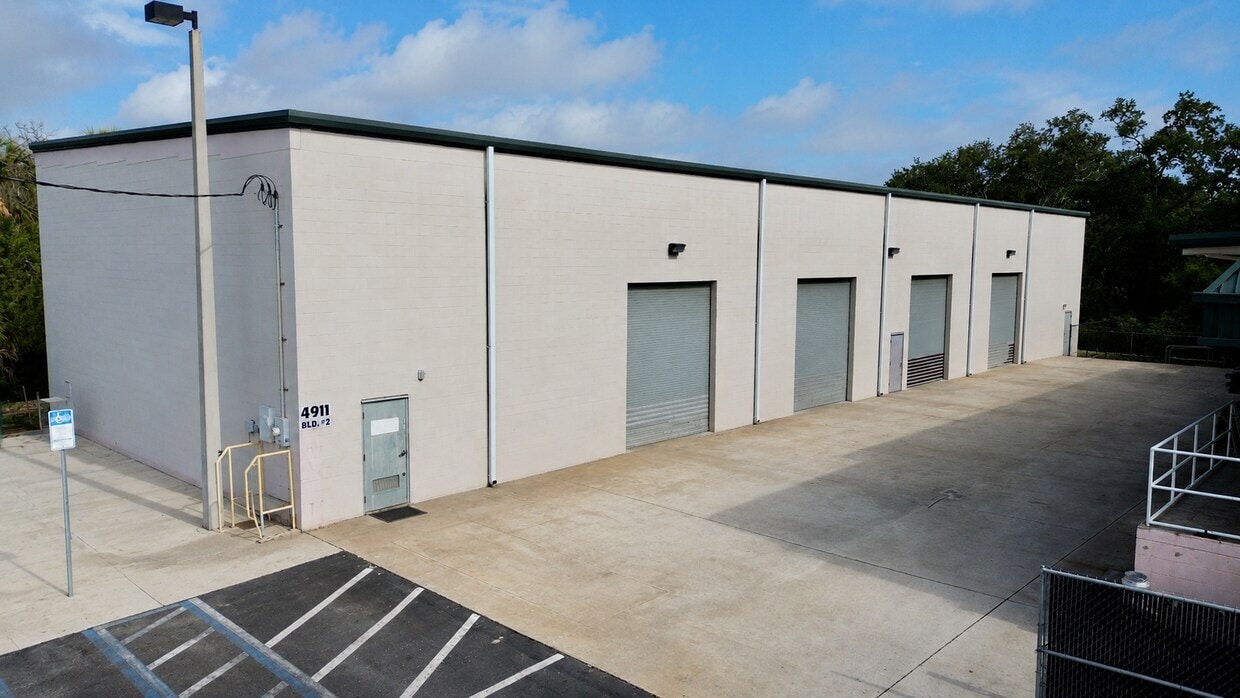 4911 S 50th St, Tampa, FL à louer Photo intérieure– Image 1 sur 1