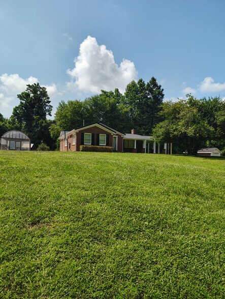 327 Gold Mine Rd, Dallas, GA à vendre - Photo de l’immeuble – Image 2 sur 11