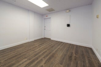 3801 N University Dr, Sunrise, FL à louer Photo intérieure– Image 2 sur 9