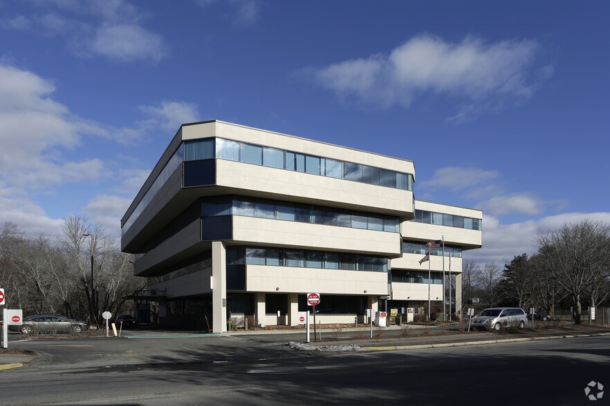 30 Massachusetts Ave, North Andover, MA à louer - Photo de l’immeuble – Image 2 sur 14