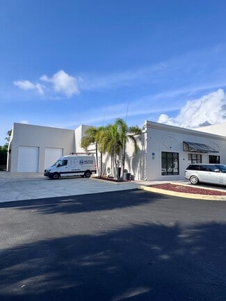 Plus de détails pour 1989 Trade Center Way, Naples, FL - Industriel/Logistique à louer