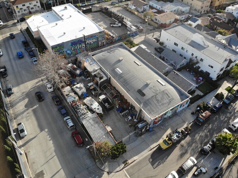 1015 N Gower St, Los Angeles, CA à vendre - Photo de l’immeuble – Image 3 sur 8