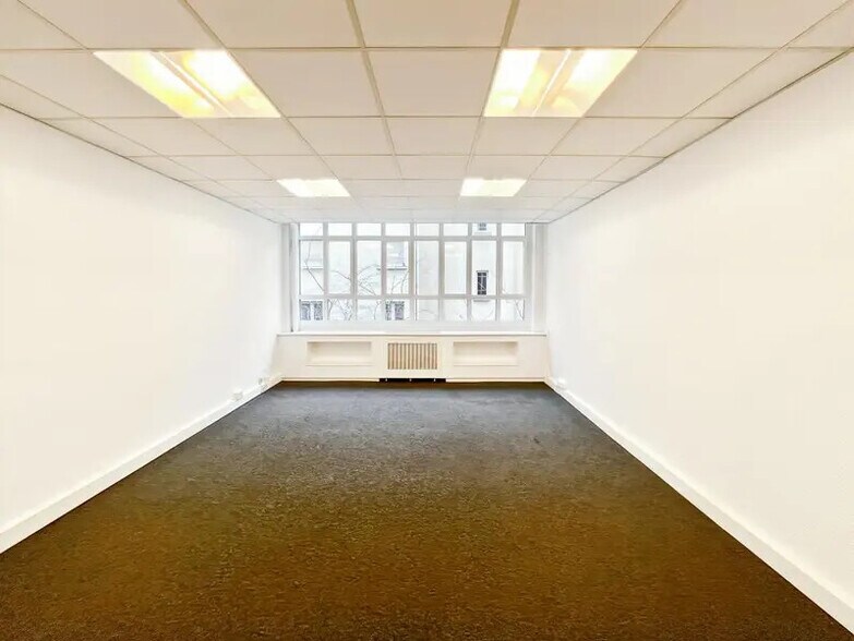Bureau dans Paris à louer - Photo de l’immeuble – Image 3 sur 8
